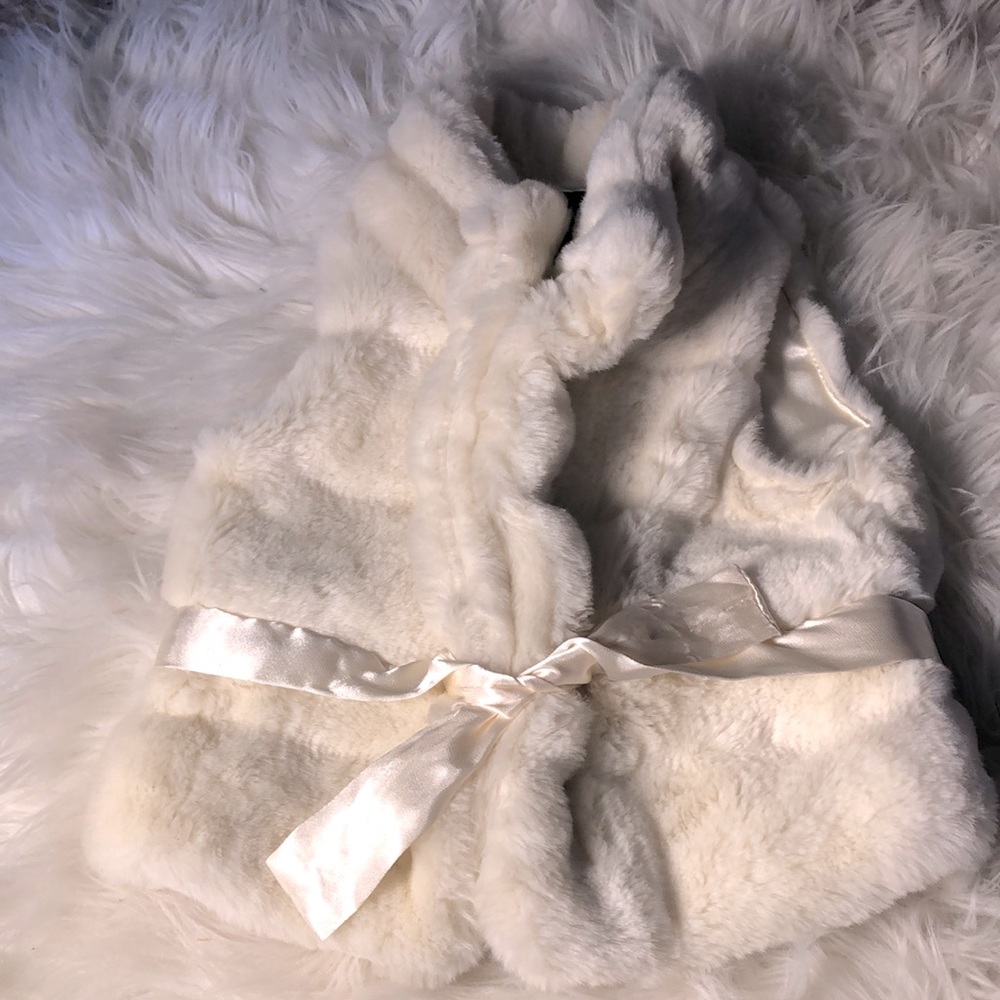 GAP Baby Vintage Faux Fur Vest